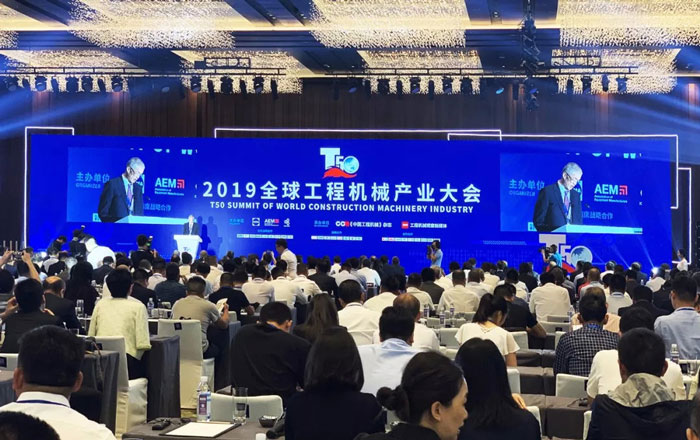 双喜临门！爱游戏-中国一站式体育服务平台
囊括两项工程机械行业大奖