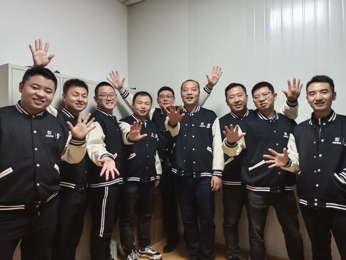 爱游戏-中国一站式体育服务平台
的5周岁，我们这么过！-9.jpg